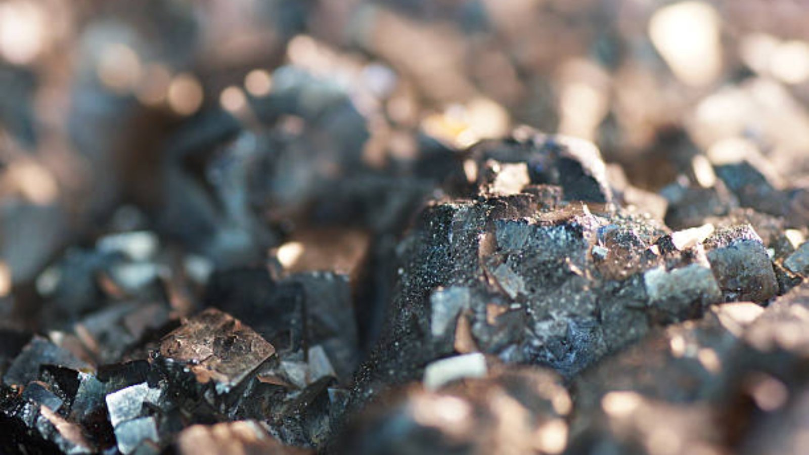 Silver Undervalued 2025 — Why It Could Explode & Top Products